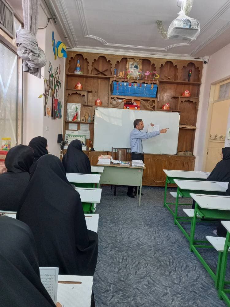 برگزاری جلسات آموزشی ویژه ی والدین
